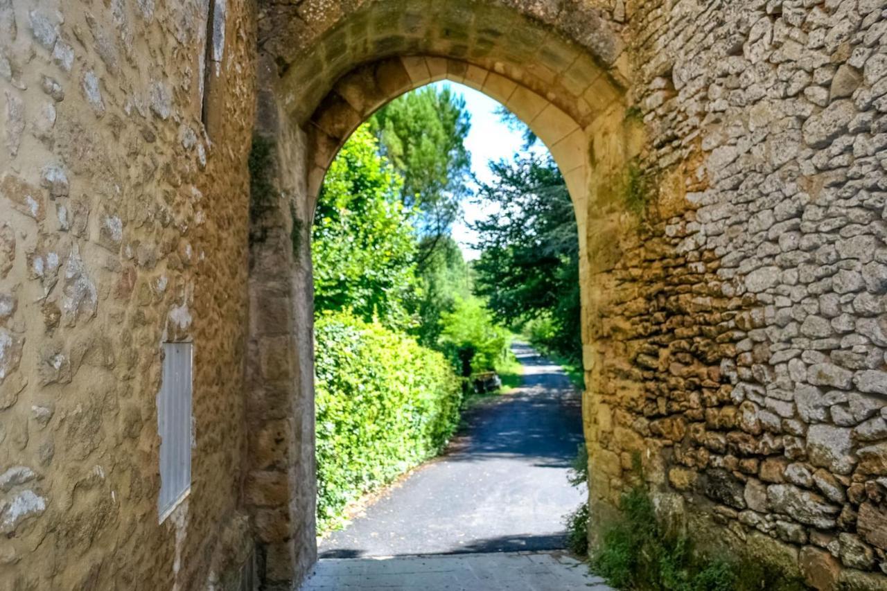 Ancienne Sechoir A Tabac Idealement Place A Limeuil Pour 4 Dans La Nature Vila Exterior foto